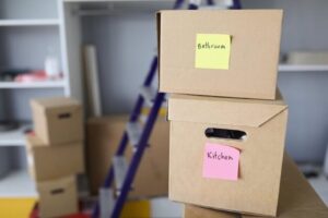 how to label boxes for moving