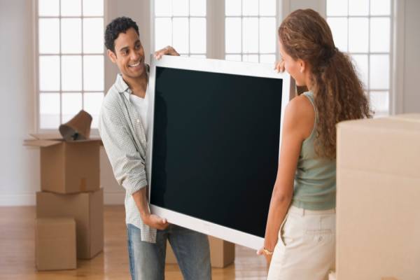 best way to pack flat screen TV for moving